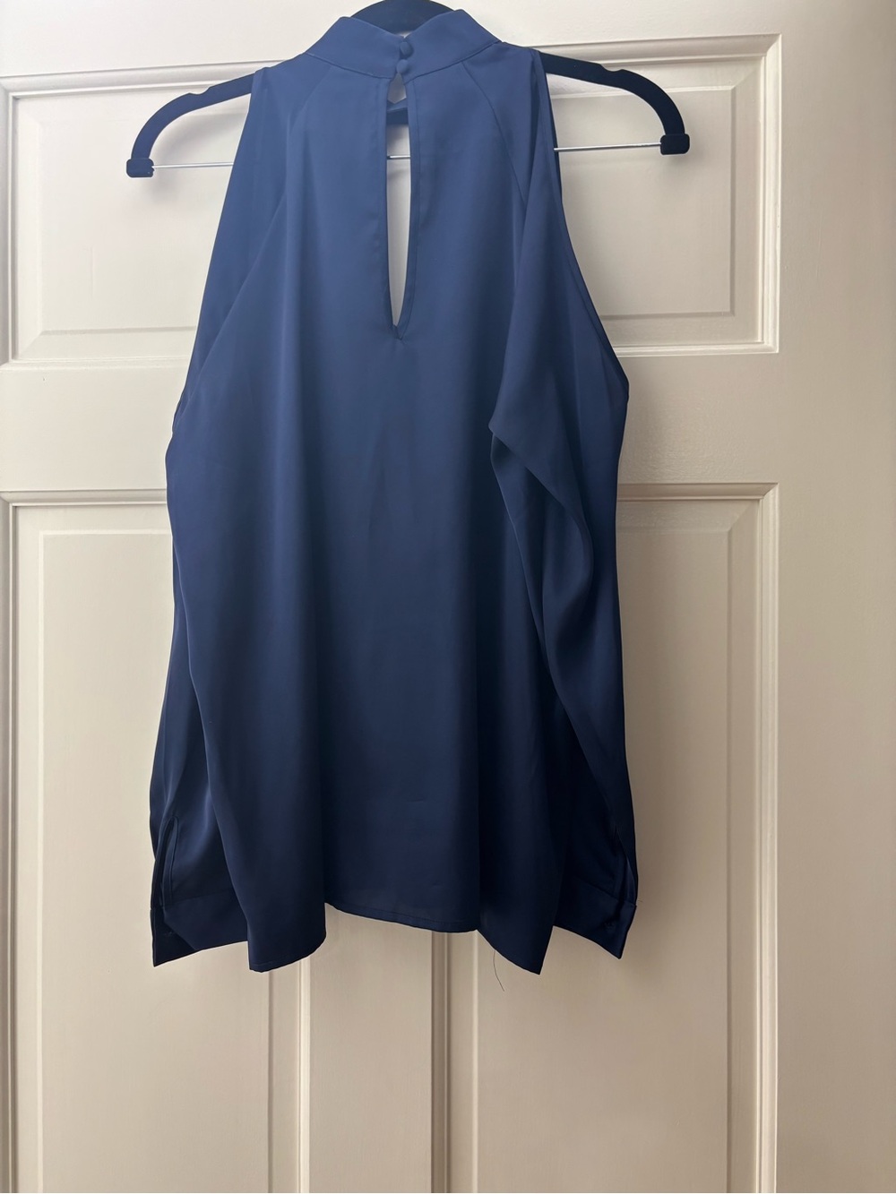 Yumi Kim Navy Cold-Shoulder Keyhole Blouse - Picture 3 of 7